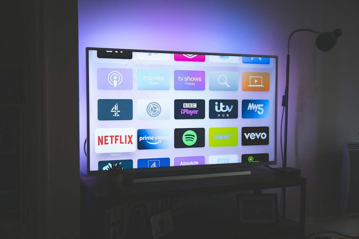 Como Instalar Aplicativos na Smart TV Samsung (Sistema Tizen): Guia Completo